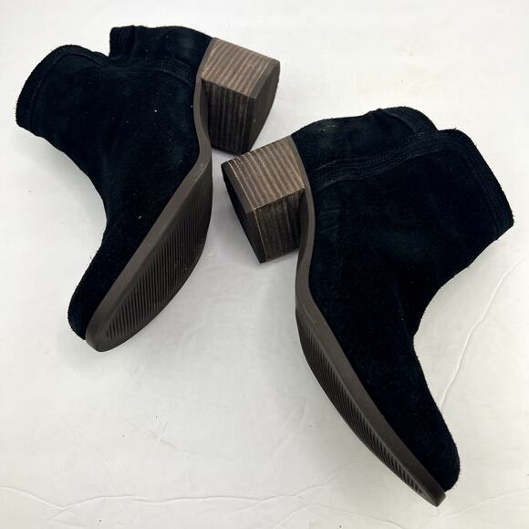Koolaburra by Ugg Women's Black Thia Pull On Ankle Booties - Picture 6 of 10